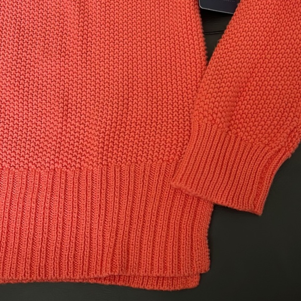 NEW PINK CABLE KNIT VNECK SWEATER - Picture 3 of 3